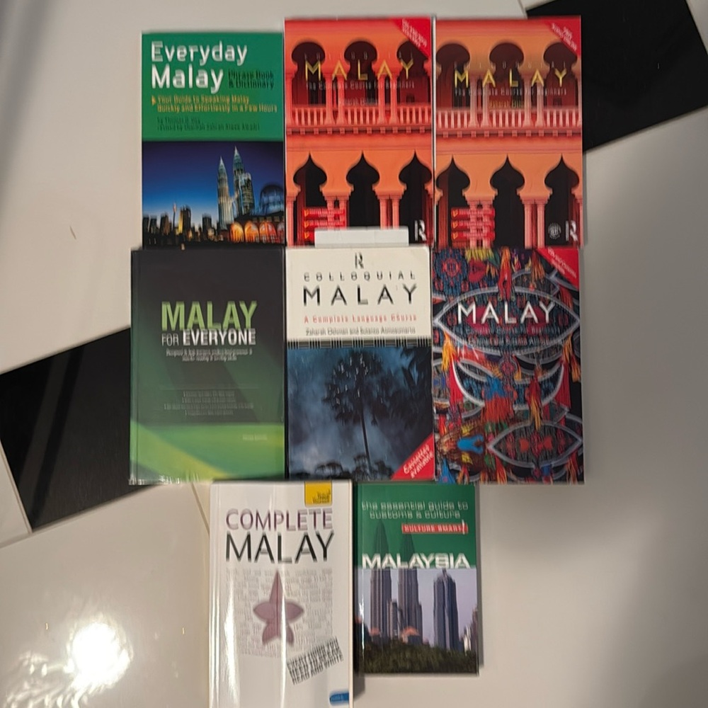 Malay (Malaysian) language books 8 pc